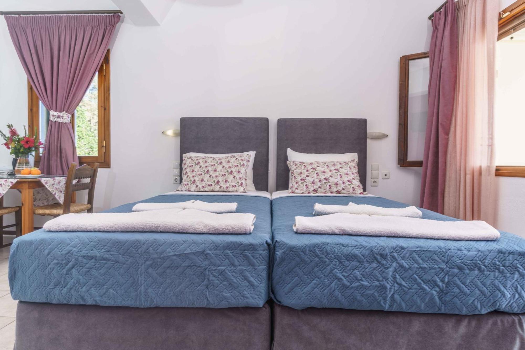 Galini Apartments Léntas エクステリア 写真